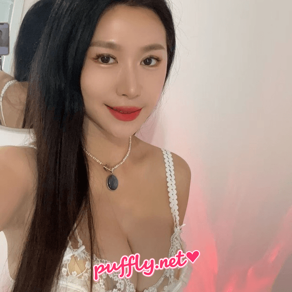 Vivian in Berlin — anal, Deepthrot, 69 Pur, Escort | Puffly