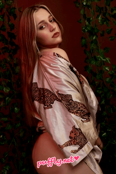 karma in Berlin — Erotische Massage, Thaimassage, body to body | Puffly — photo 3