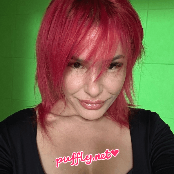 Scarlett Kink - Original Pictures Dusseldorf in Düsseldorf — anal, Deepthrot, 69 Pur, Escort | Puffly