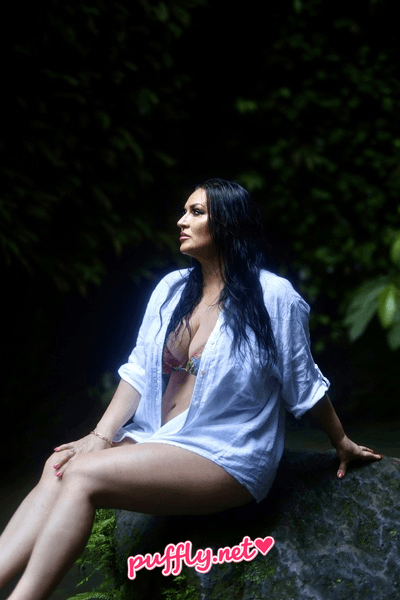 Karma in Freiburg im Breisgau — Erotische Massage, Thaimassage, body to body | Puffly — photo 3