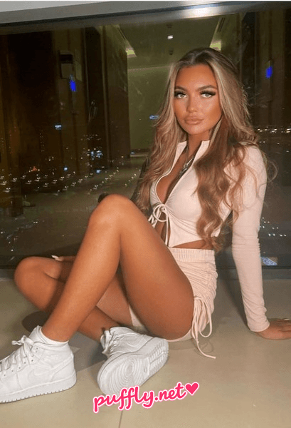 Miriam in Düsseldorf — anal, Deepthrot, 69 Pur, Escort | Puffly — photo 2